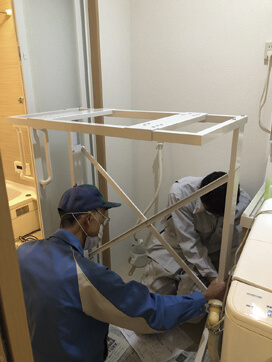 専用台を組み立てる